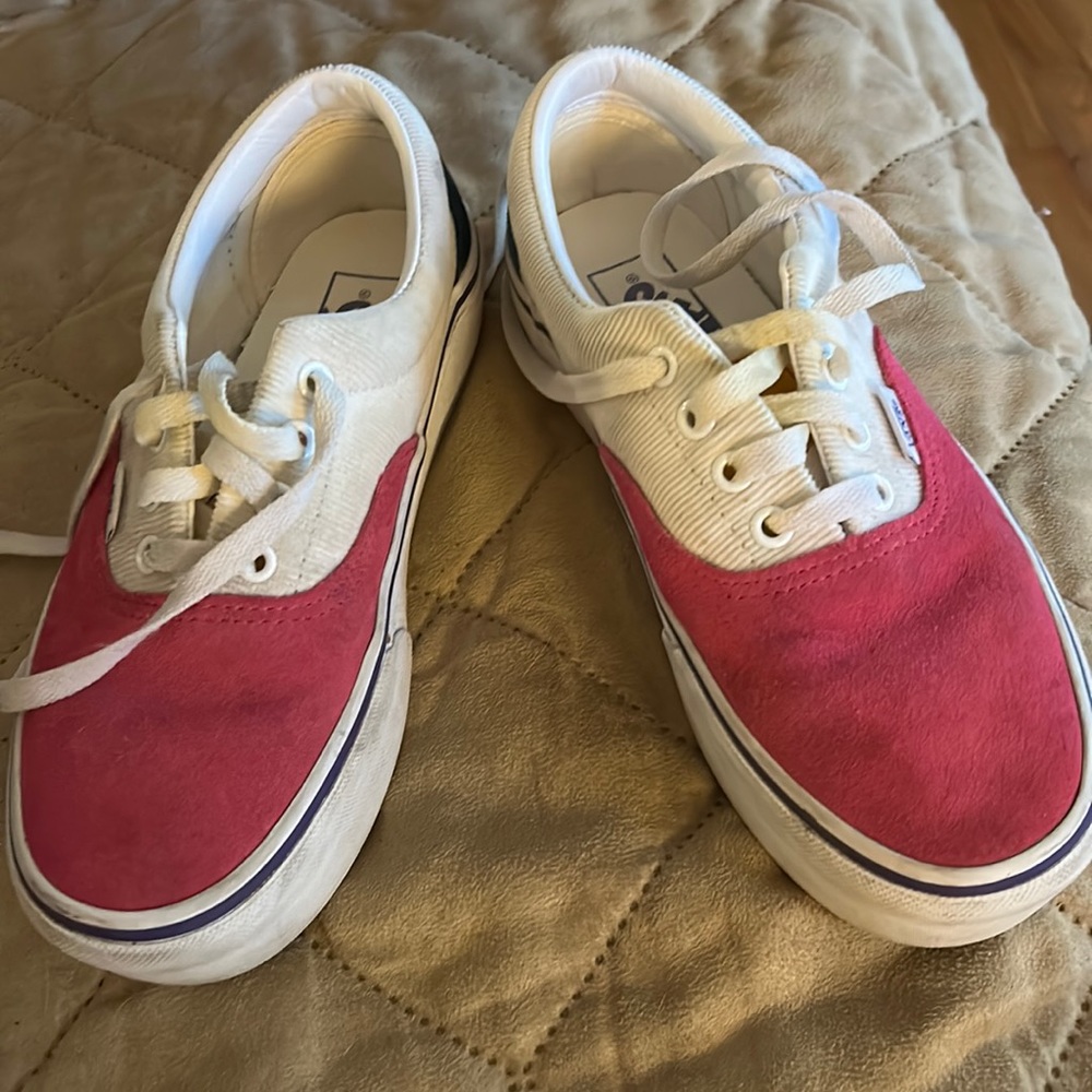 VANS suede color block sneakers Women’s 7.5/Men’s 6.0